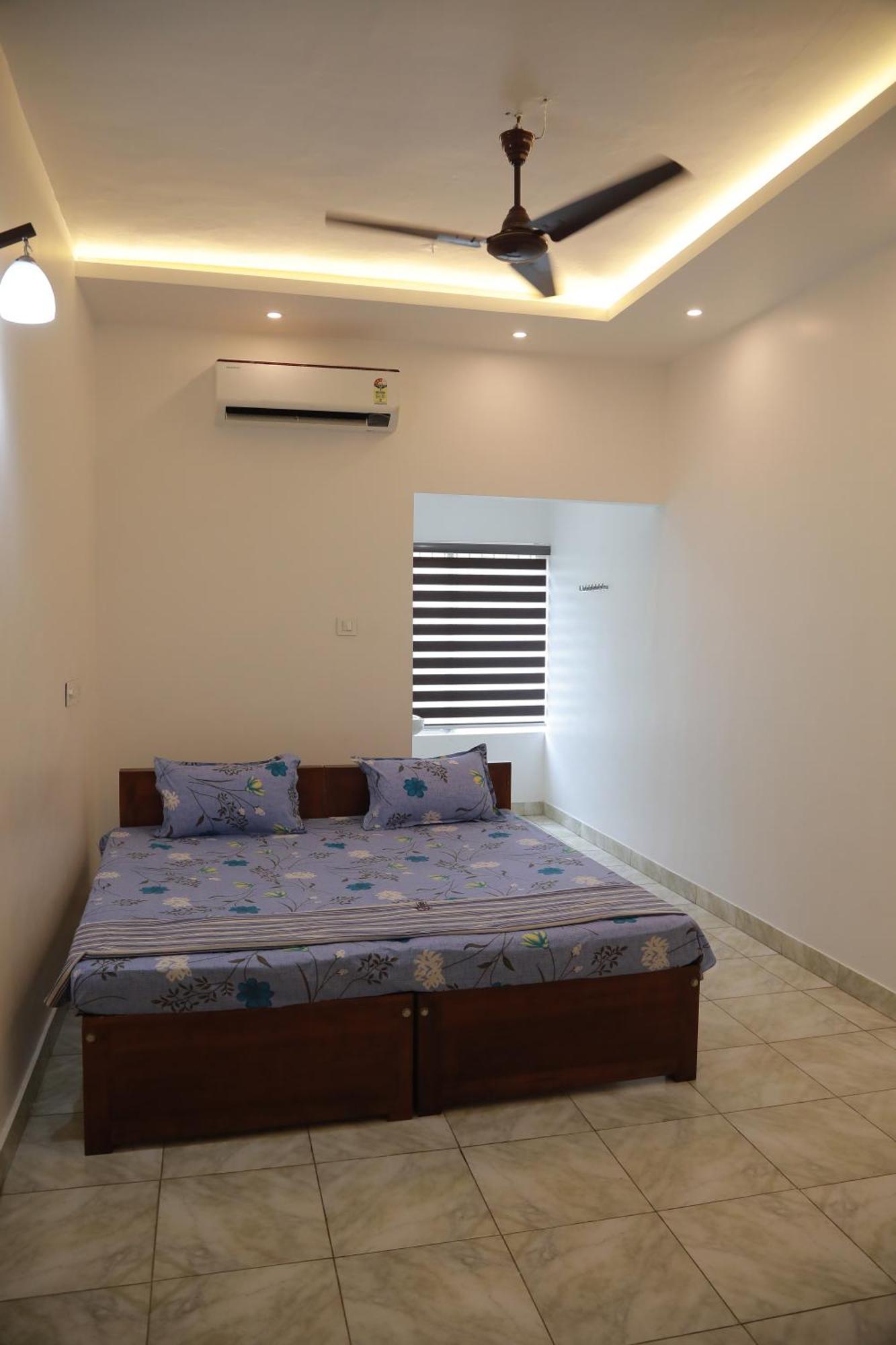 Thekkumpuram Tourist Home มาลัพปูรัม ภายนอก รูปภาพ