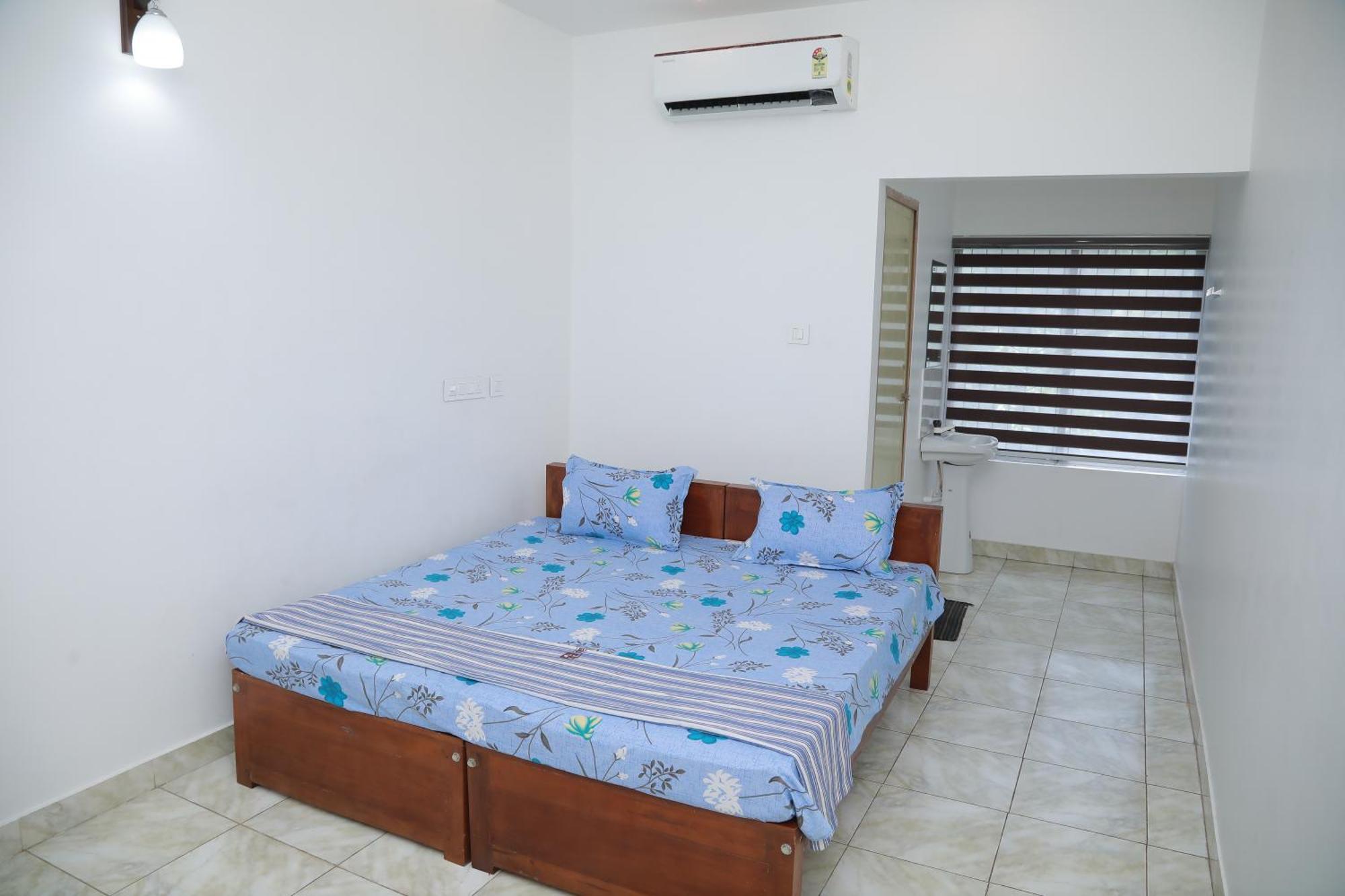 Thekkumpuram Tourist Home มาลัพปูรัม ภายนอก รูปภาพ