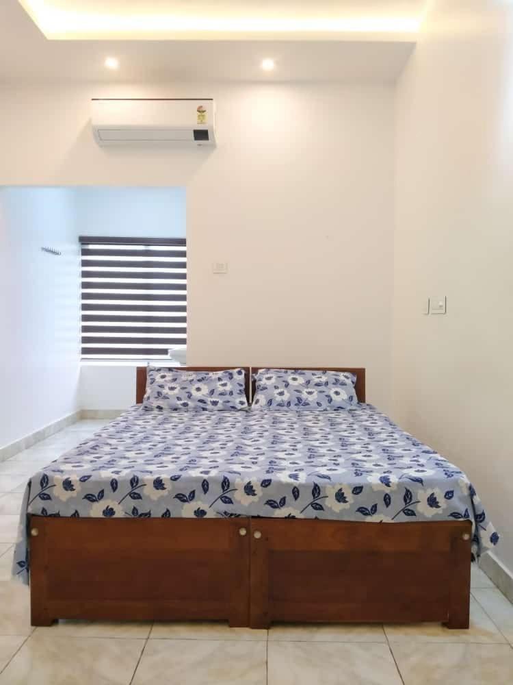 Thekkumpuram Tourist Home มาลัพปูรัม ภายนอก รูปภาพ