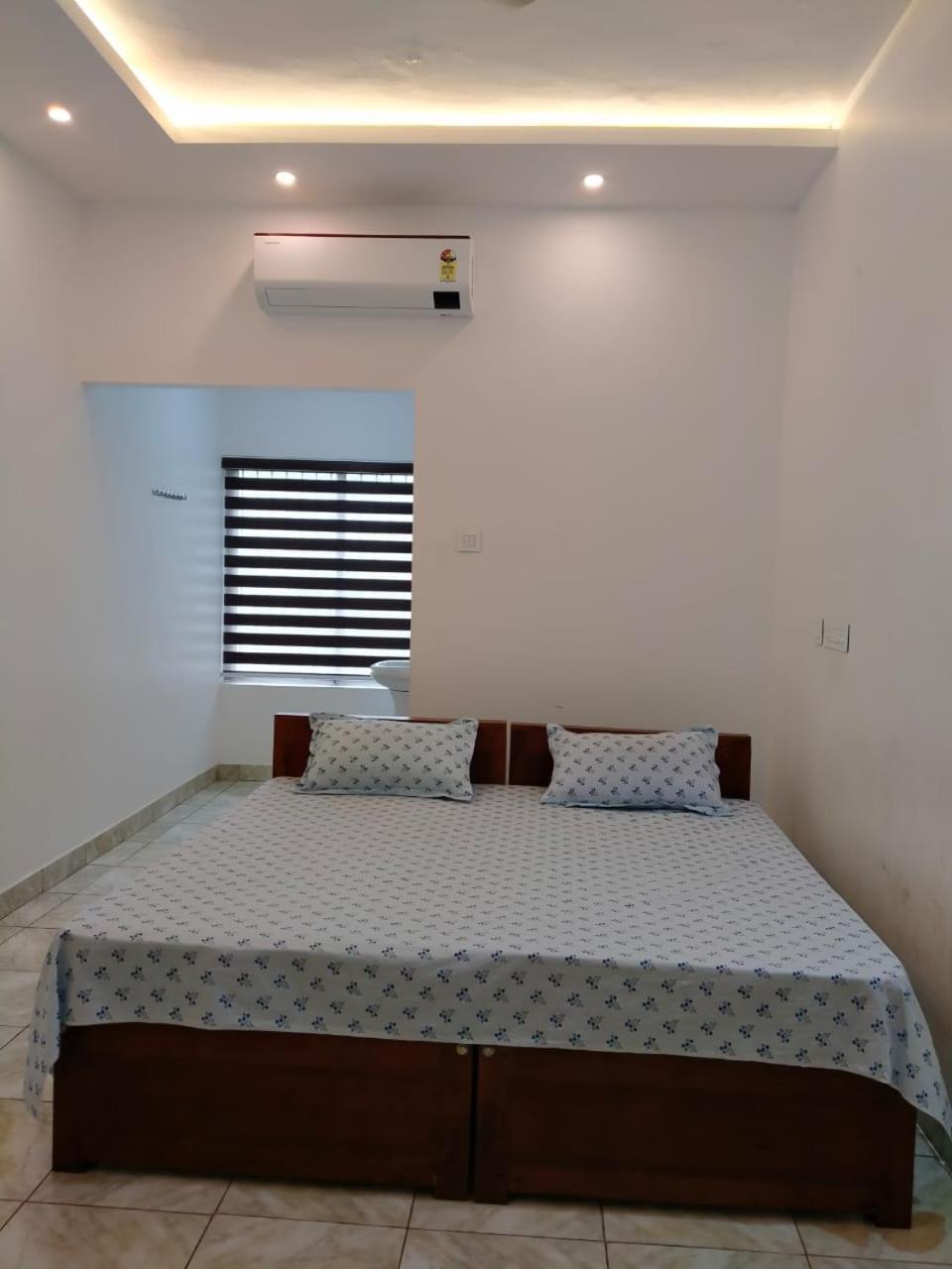 Thekkumpuram Tourist Home มาลัพปูรัม ภายนอก รูปภาพ